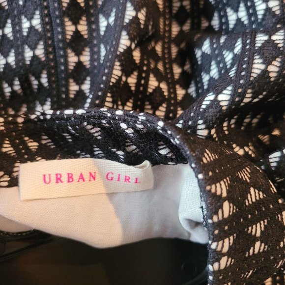 NWT Urban Girl Black White High Neck Short Sleeve Dress Zip Short Size Small - Picture 7 of 9
